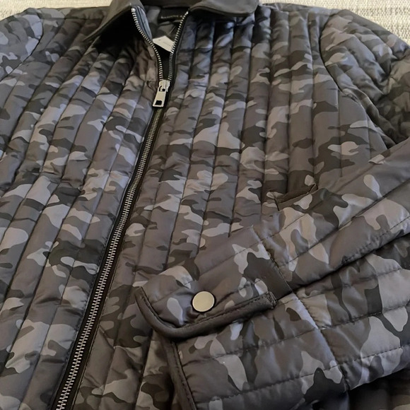 BANANA Republic fashion puffer camo jacket M NWT - Picture 4 of 8